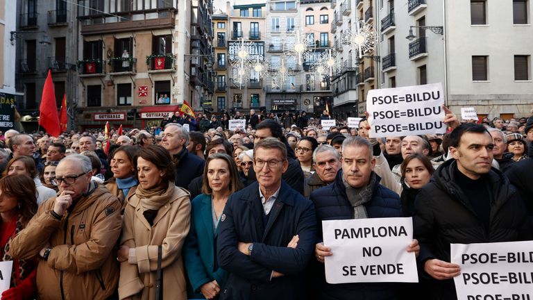Feijóo dice que la moción de censura en Pamplona es "la primera factura ...