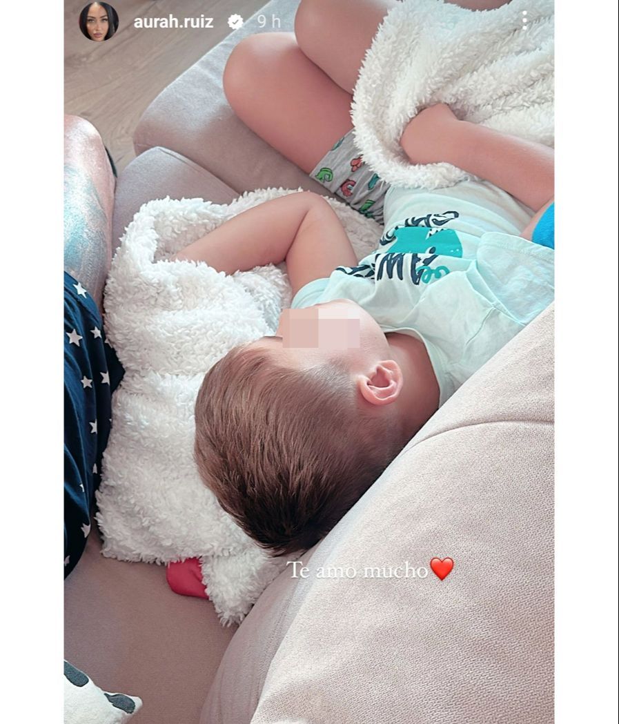 Aurah Ruiz ha respirado aliviada al regresar con su hijo a casa