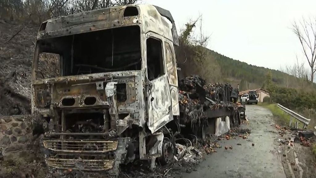 Detenido el camionero que abandonó el vehículo en llamas en en una carretera de La Rioja