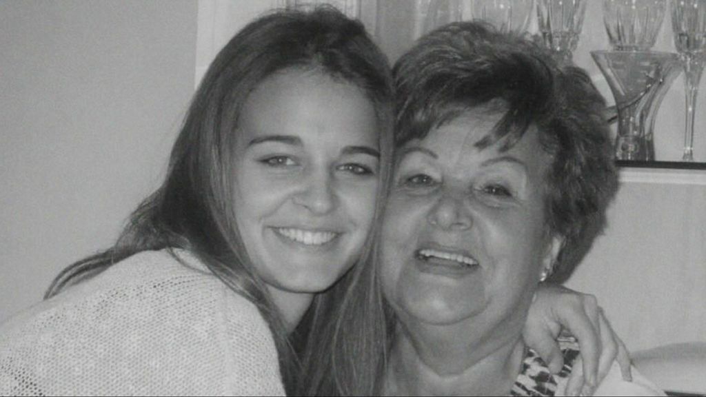 Laura Escanes llora la muerte de su abuela: "Te recordaré así siempre"
