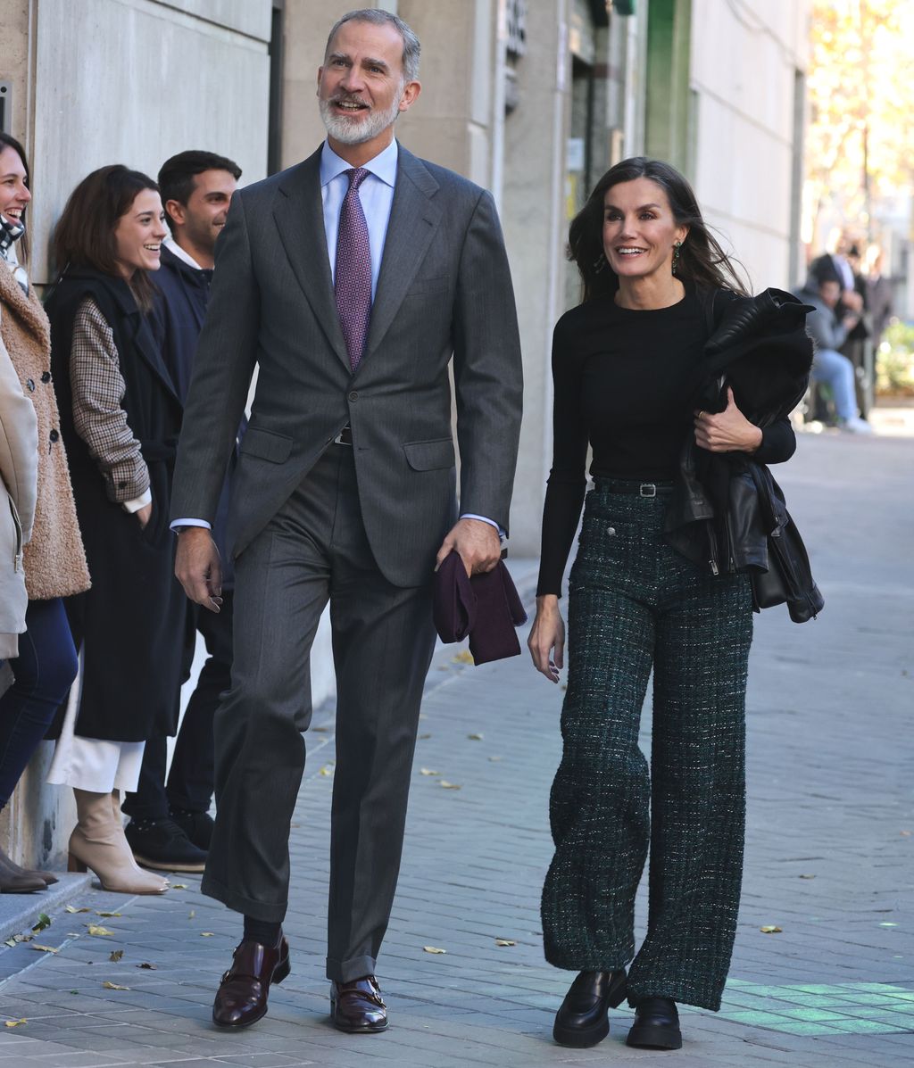 Los reyes Felipe y Letizia, muy sonrientes a su llegada