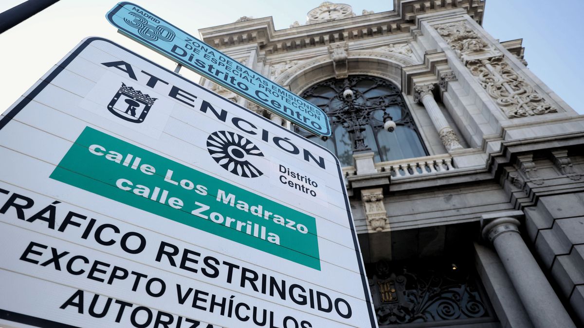 Los vehículos sin etiqueta no empadronados en Madrid no podrán circular por la ciudad desde el 1 de enero