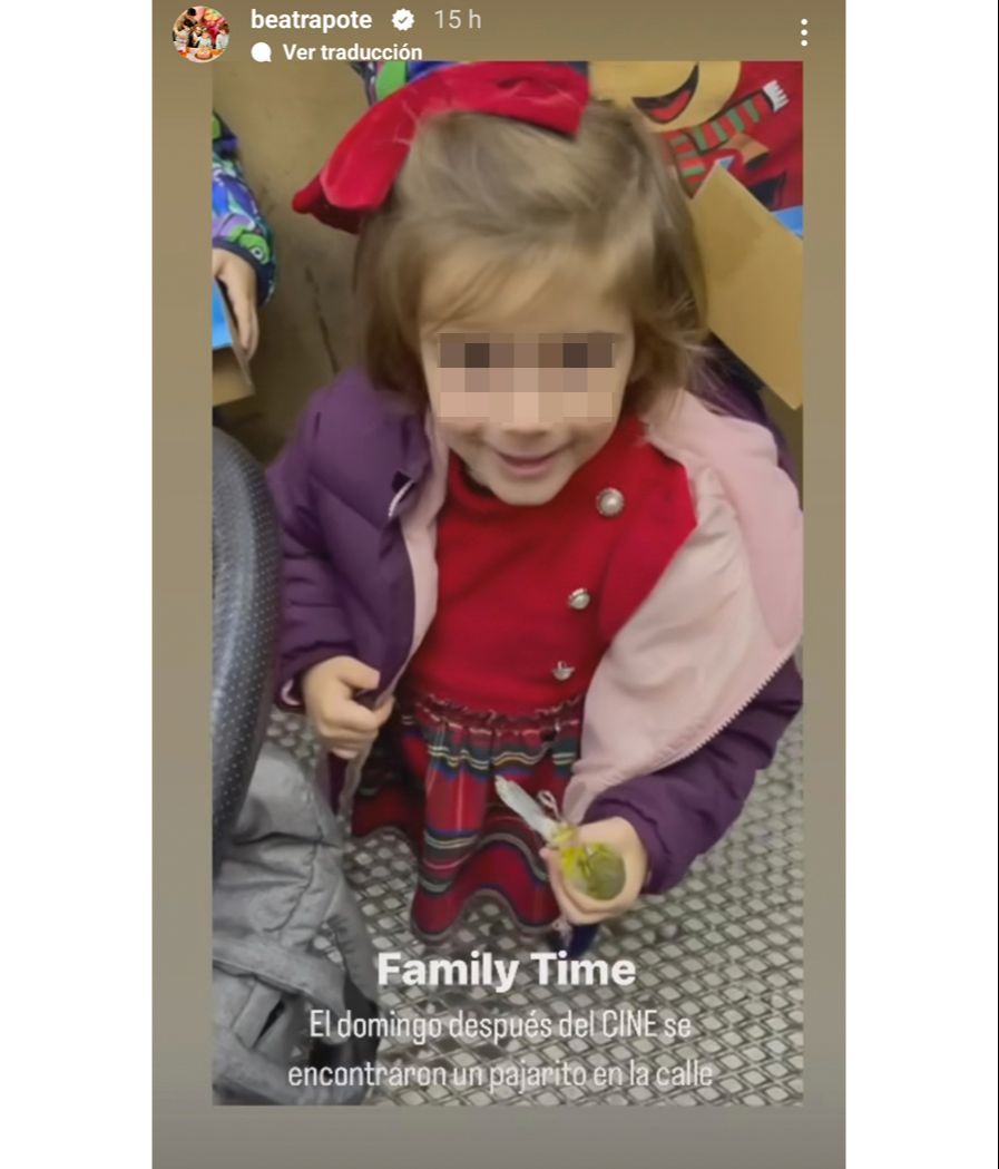 Beatriz Trapote ha contado que se encontraron y han adoptado a un pajarito