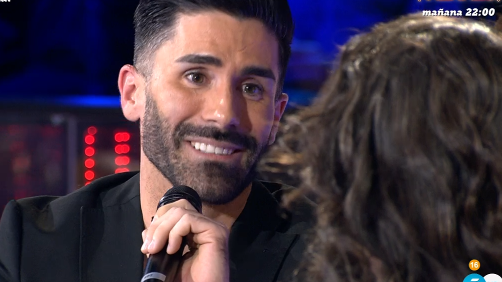 Albert conoce al chico que le gusta