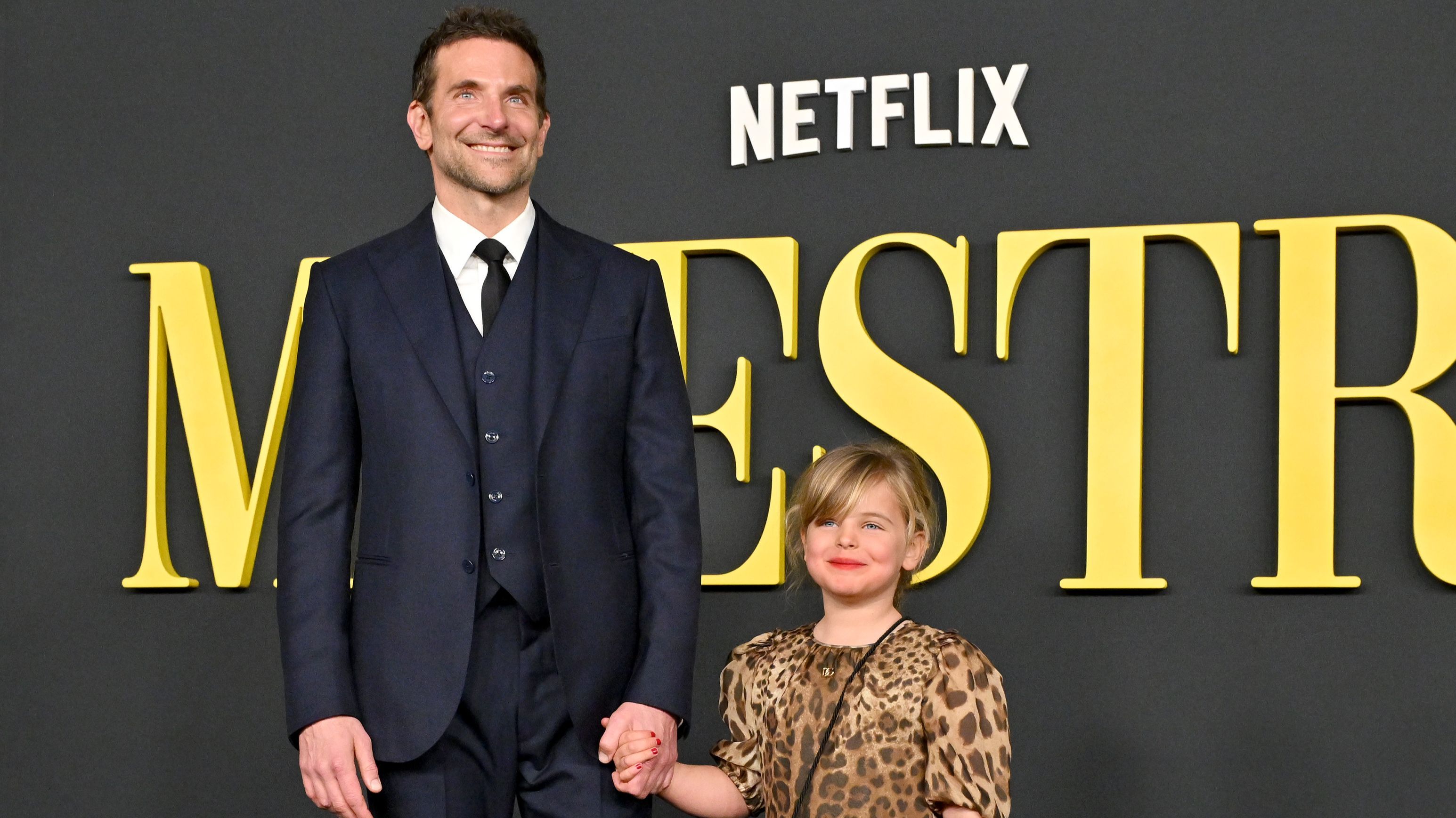 Bradley Cooper con su hija Lea.
