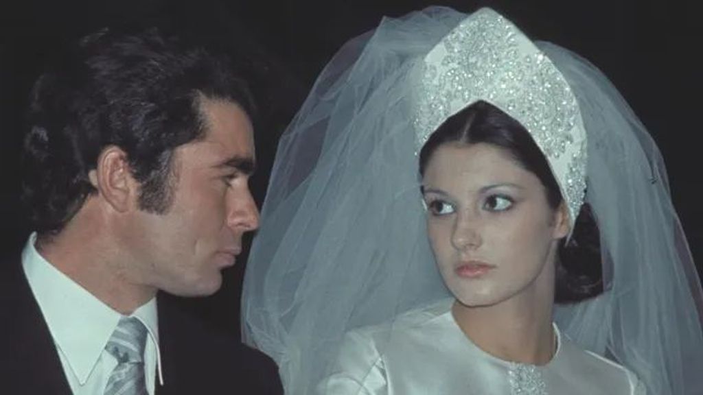 Imagen de Francisco Rivera "Paquirri" y Carmina Ordóñez, el día de su boda