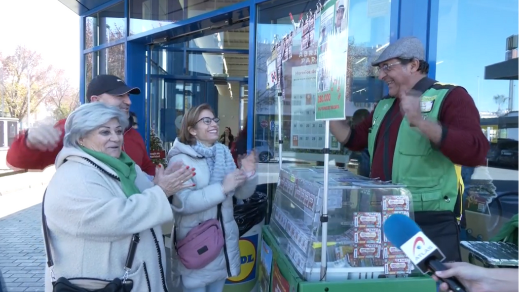 El gordo de la Lotería deja 60 millones de euros en Écija y reparte felicidad en una población de 40.000 habitantes