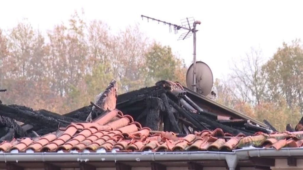 Incendio en un edificio de cuatro plantas en Balmaseda, Bizkaia