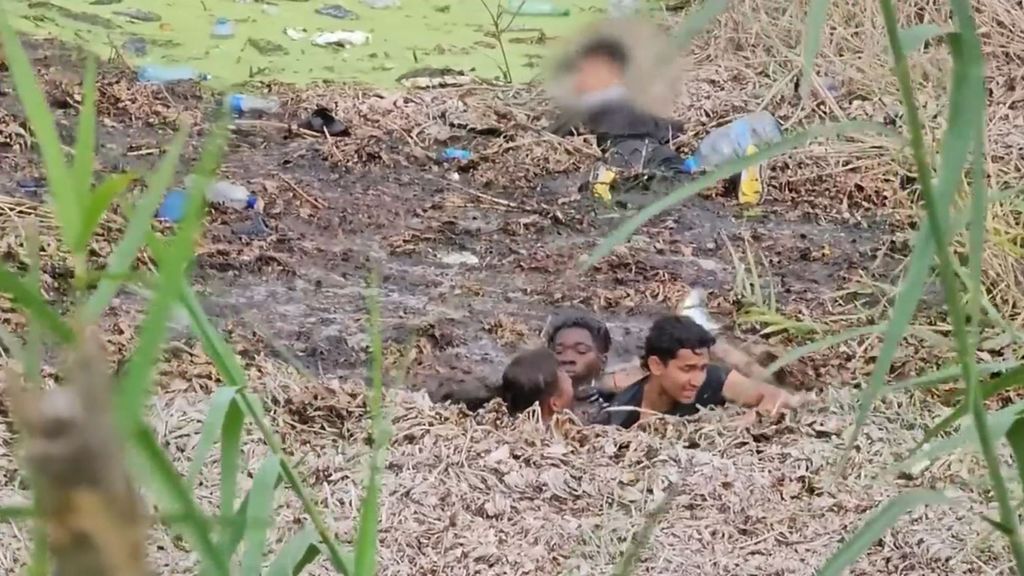 Un padre se ahoga ante el llanto de su hijo en su intento de pasar la frontera hacia Estados Unidos en Río Bravo