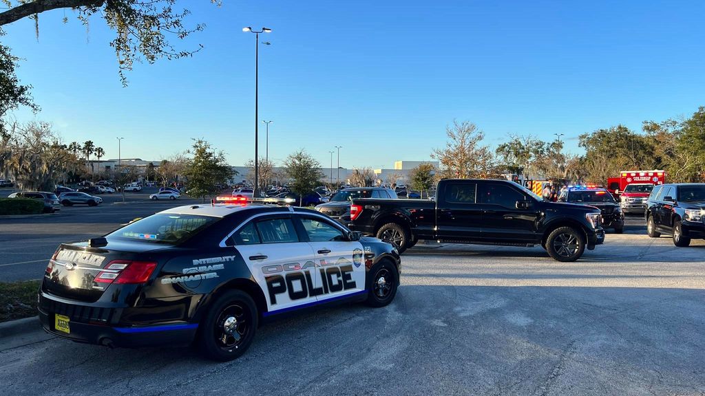 Tiroteo en un centro comercial de Florida