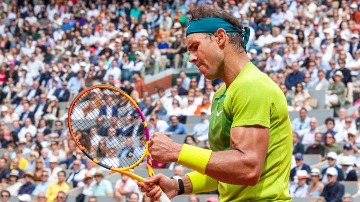 Rafa Nadal celebra un punto en Roland Garros