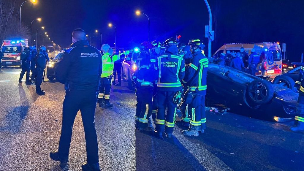 Muere una joven de 19 años tras una colisión entre un turismo y un VTC en Madrid