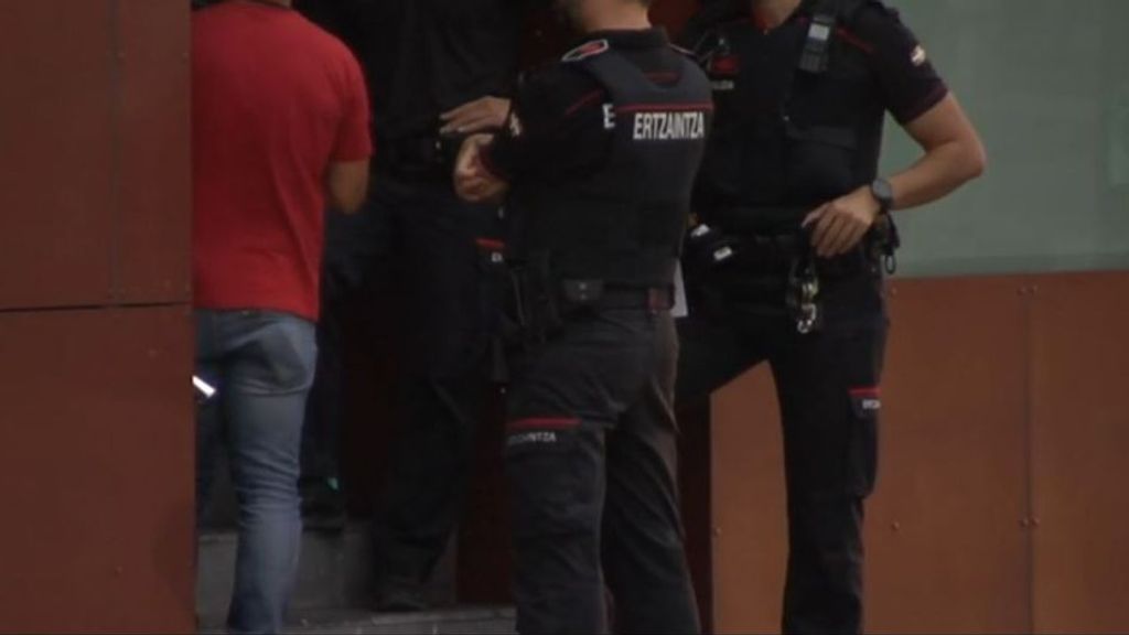 Detenido en Bilbao por violencia de género tras arrojar amoniaco a su pareja