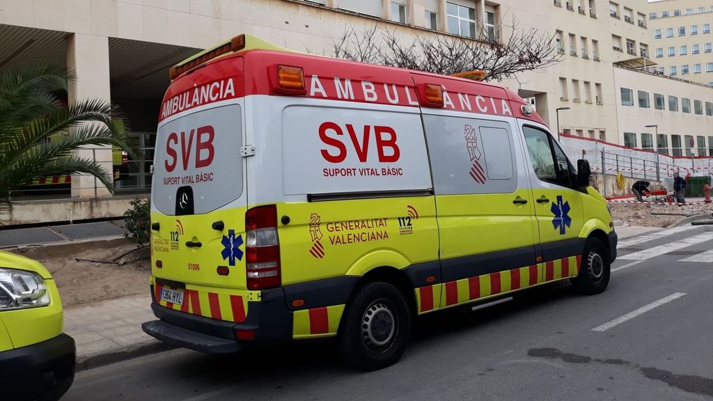 Familiares logran salvar a una bebé que entró en parada con la asistencia telefónica de una enfermera en Orihuela