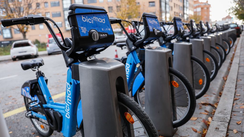 El nuevo servicio dispone de 7.500 bicicletas y 611 estaciones distribuidas por los 21 distritos de la ciudad