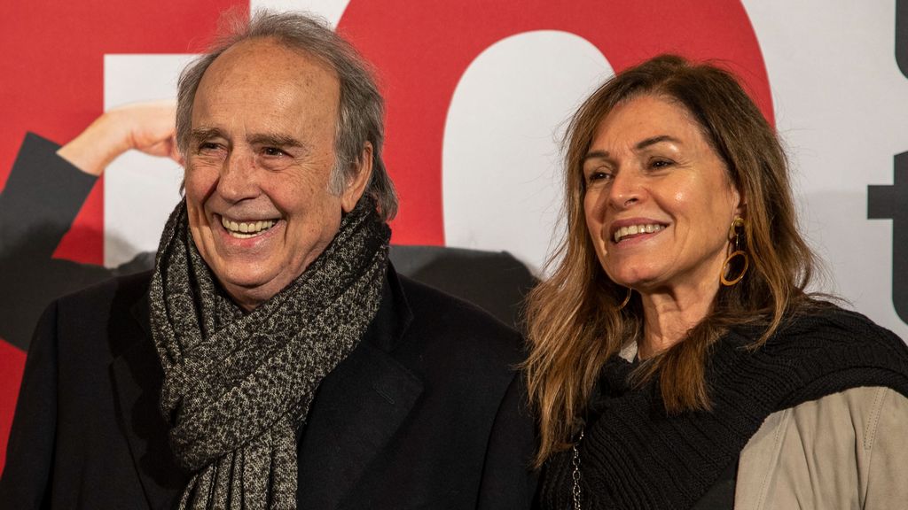 Joan Manuel Serrat junto a su mujer, Candela