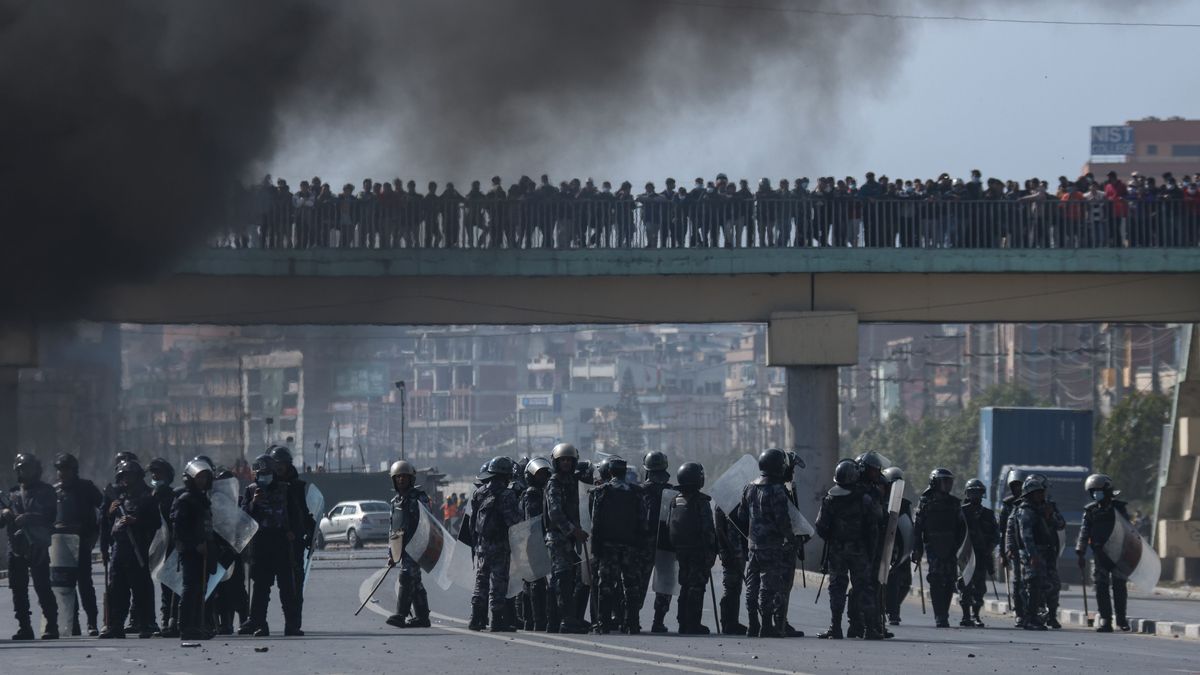 Protesta en Nepal por una polémica oferta de trabajo