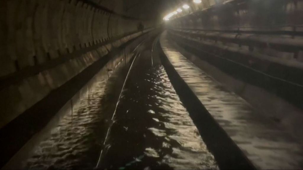 Suspenden el servicio de trenes Eurostar desde Londres por la inundación de un túnel