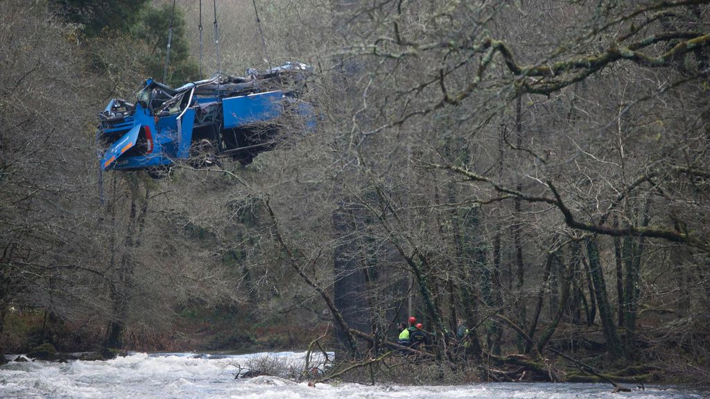 El autocar que cayó al río Lérez, un año después sin conclusiones y sin indemnizaciones