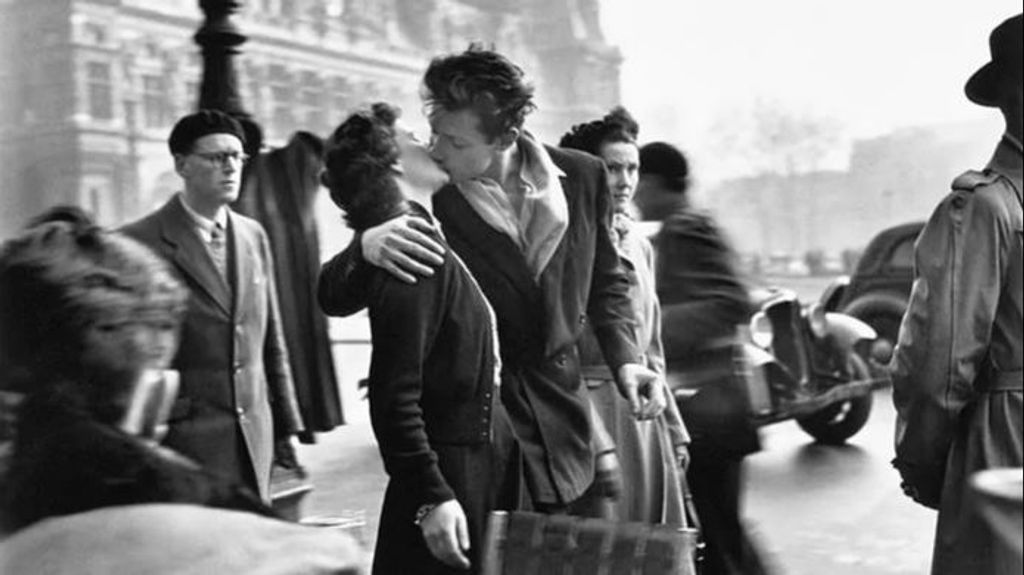 Muere Françoise Bornet, protagonista del famoso e icónico beso fotografiado por Robert Doisneau