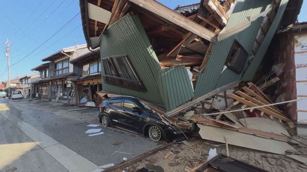 Odisea en Japón contra el tiempo para lograr rescatar supervivientes del terremoto