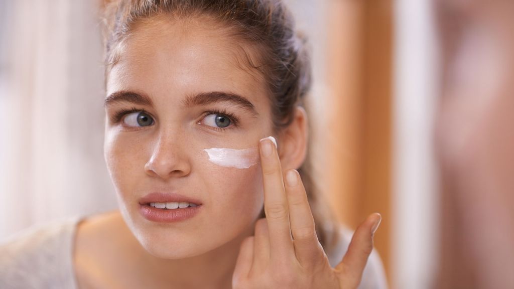 Cada vez más adolescentes utilizan productos de belleza para adultos