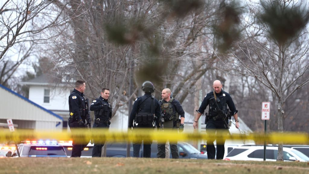 Varias víctimas en un tiroteo en una escuela secundaria de Iowa, Estados Unidos