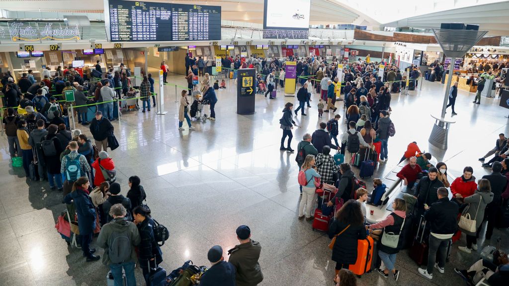 La huelga de 'handling' continúa con incidencias con el equipaje: Iberia cifra al 14,2% el seguimiento del parón