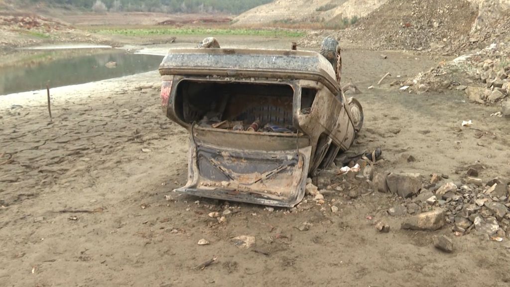 El coche descubierto en un pantano de Tarragona