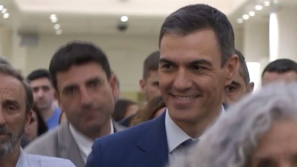 Y Pedro Sánchez se presentó en el Senado tras lograr la abstención de Junts