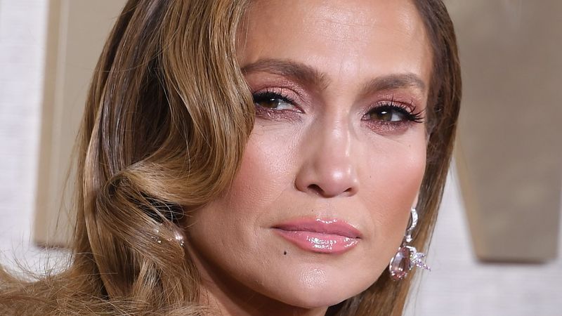 Jennifer Lopez Recuerda Sus Tres Bodas Anteriores En Su último Videoclip 8808