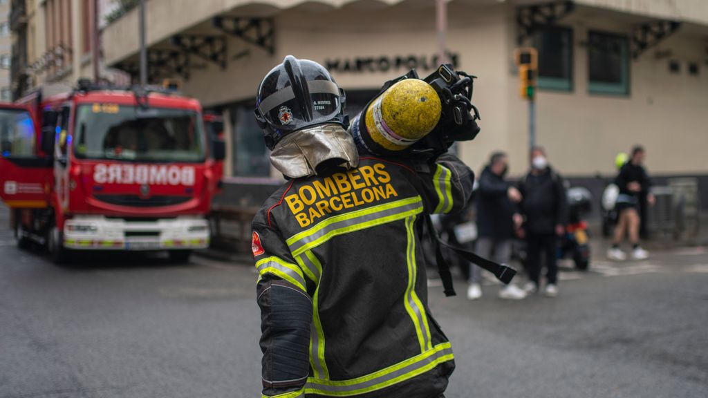 Imagen de archivo de un bombero en Barcelona