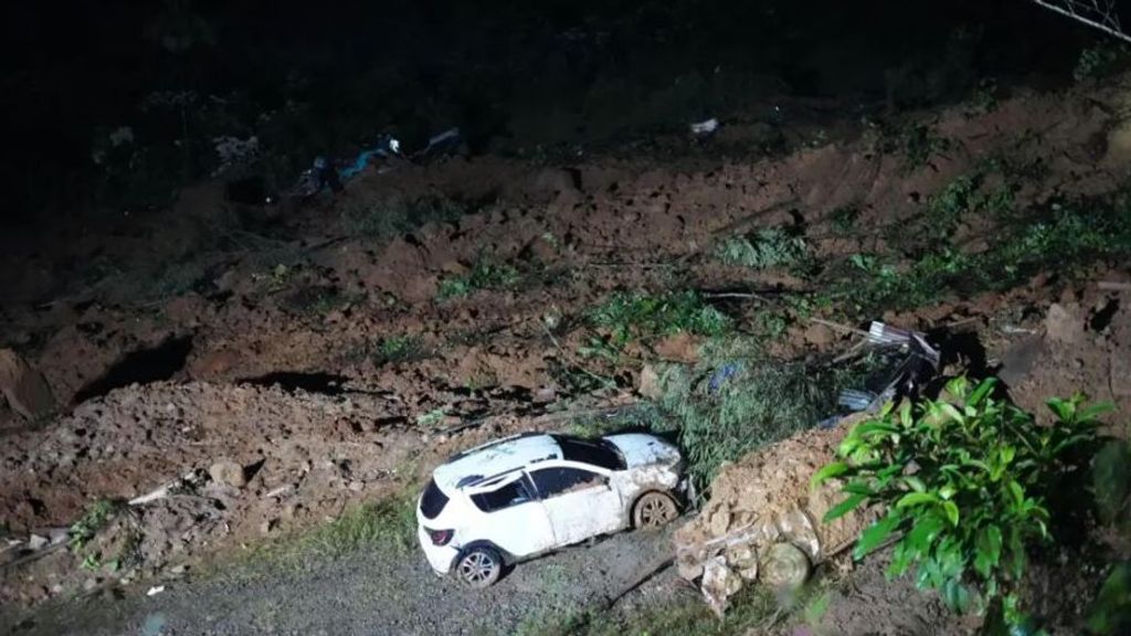 Un derrumbamiento de tierra en una carretera de Colombia deja 33 muertos y 30 desaparecidos