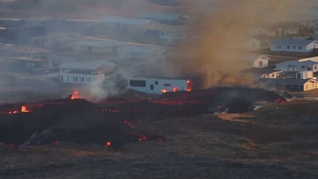 Nueva erupción en Islandia: la lava comienza a llegar a las casas de Grindavik