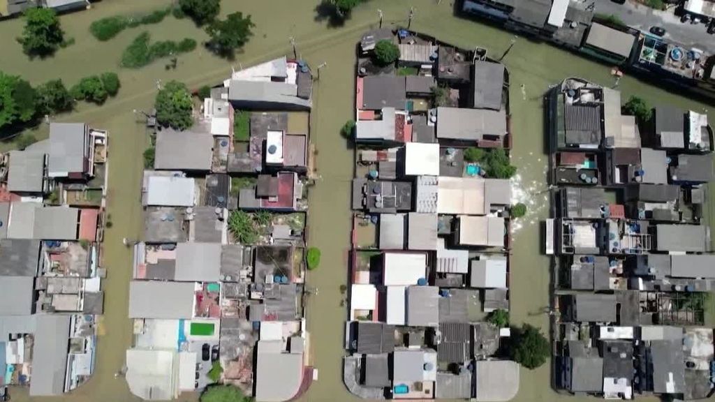 Mueren 12 personas en Brasil por las inundaciones en Río de Janeiro