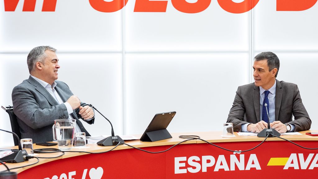 El PSOE acometerá cambios "quirúrgicos" en la Ejecutiva Federal