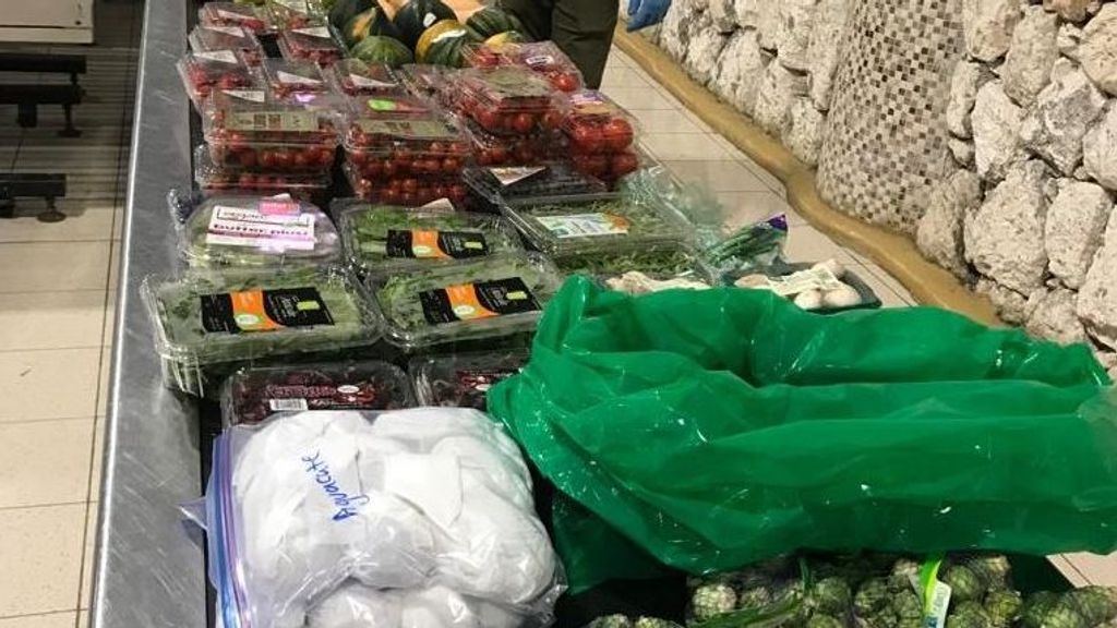 Estos son los alimentos que Julio Iglesias llevaba en su maleta y por los que fue retenido en Punta Cana