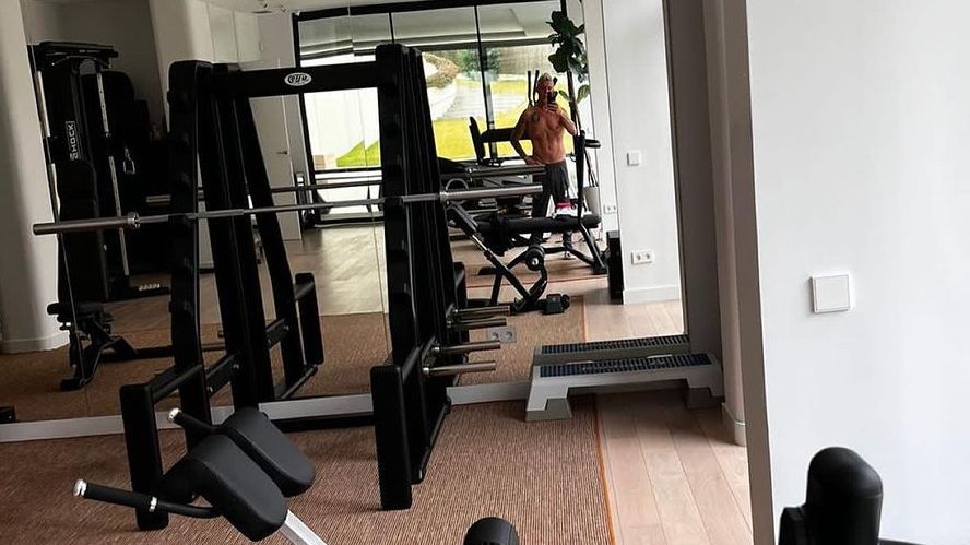 Alejandro Sanz en el gimnasio.