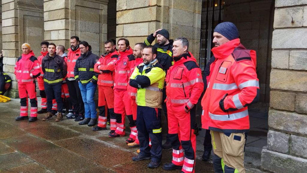 Los bomberos consideran que la Xunta y las diputaciones los utilizan como "arma arrojadiza" ante los "inminentes comicios"