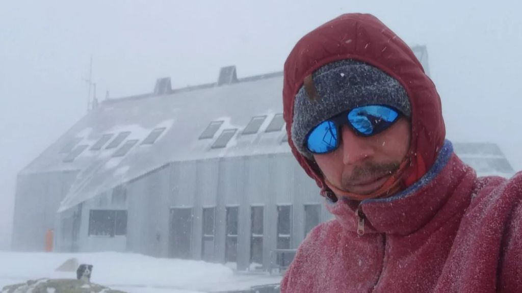 La vida del guarda vasco Mikel Lorente trabajando en un refugio a 2.500 metros de altitud