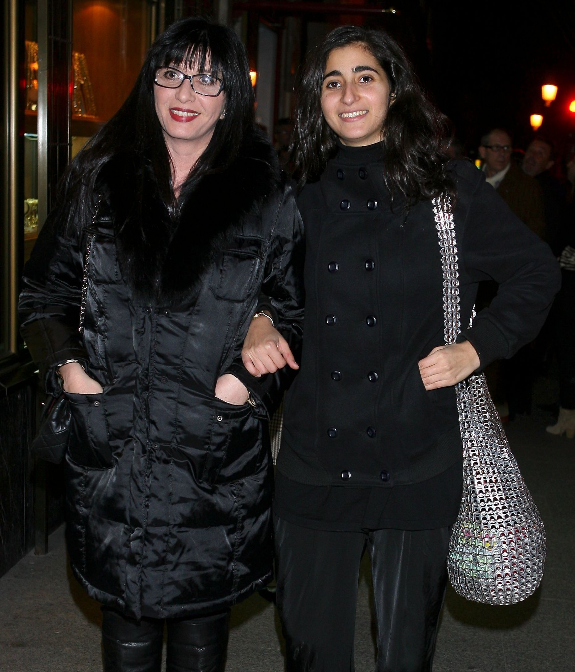 Alba Flores y Ana Villa.