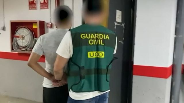 Detenido por atar y agredir sexualmente a su hija de seis meses