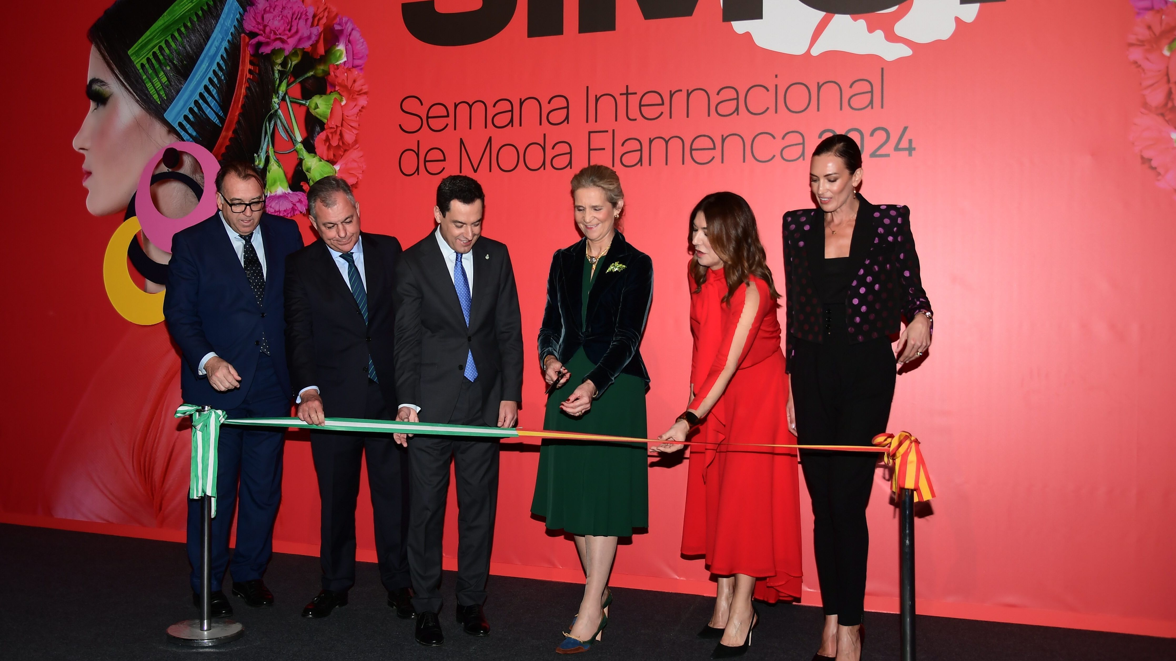 La infanta, Raquel Revuelta, Nieves Álvares y el presidente de Andalucía