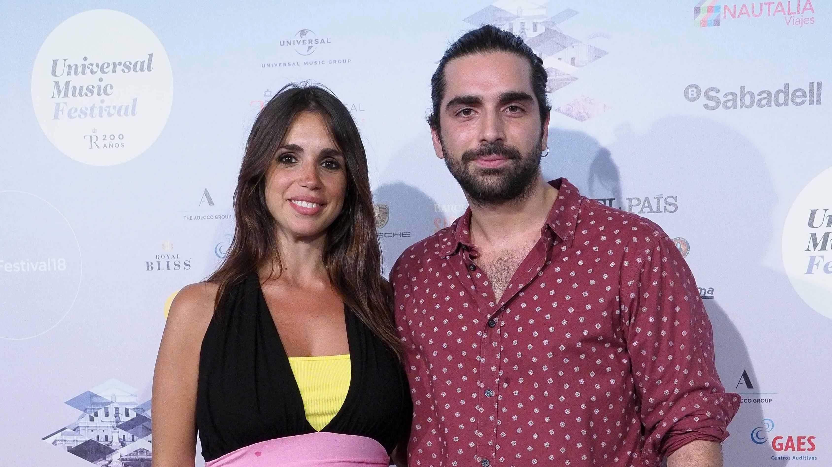 Sobre estas líneas, Elena y Guillermo Furiase, hijos de Lolita Flores.