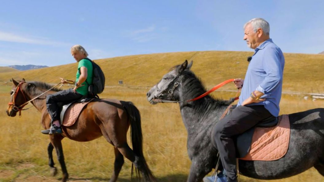 El divertido momento de Carlos Sobera montando a caballo como un vaquero