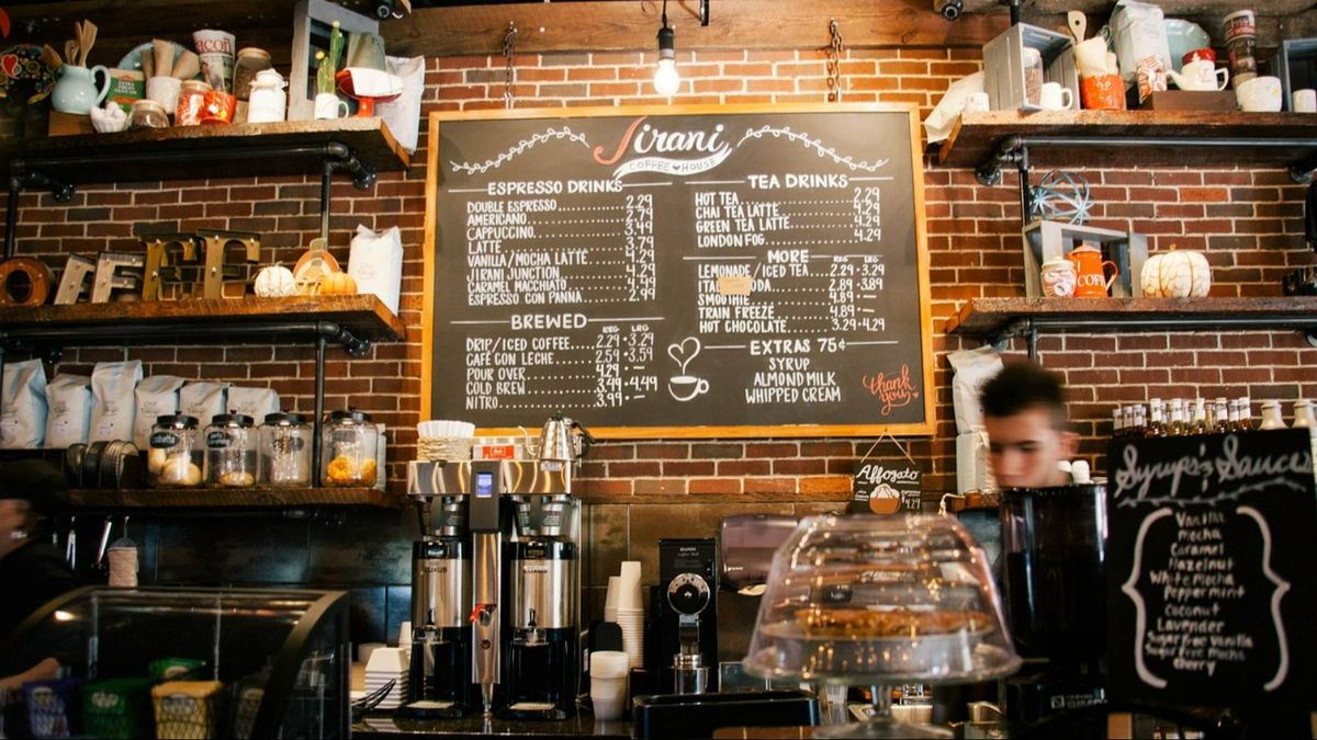 La otra cara del partido Real Madrid-Almería: "Encerrados en una cafetería"