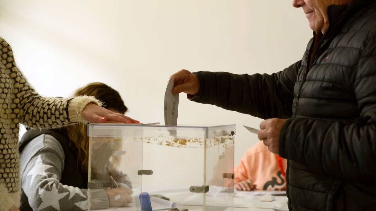 Los gallegos y gallegas están llamados a las urnas en elecciones autonómicas, por decimosegunda vez, el próximo 18 de febrero