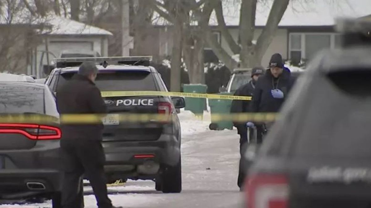 Un joven de 23 años mata a tiros a 8 personas a las que conocía en Illinois