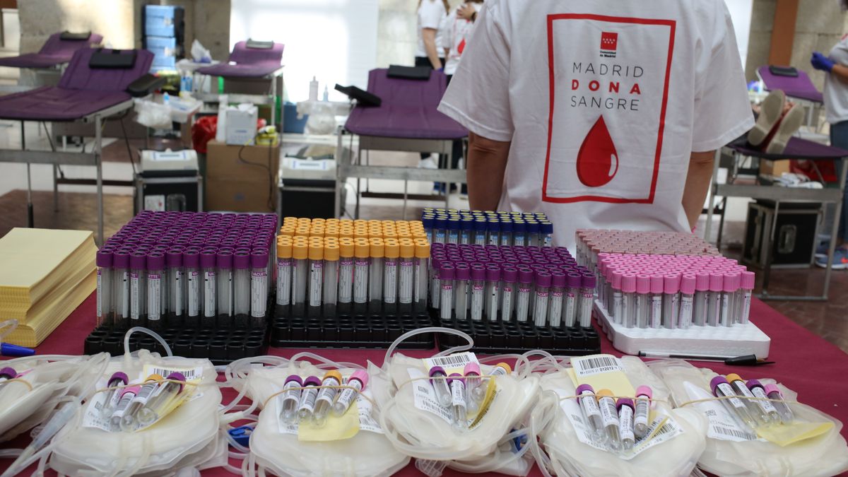 Madrid hace un llamamiento para donar sangre ante las caída de reservas en la región, al 60%