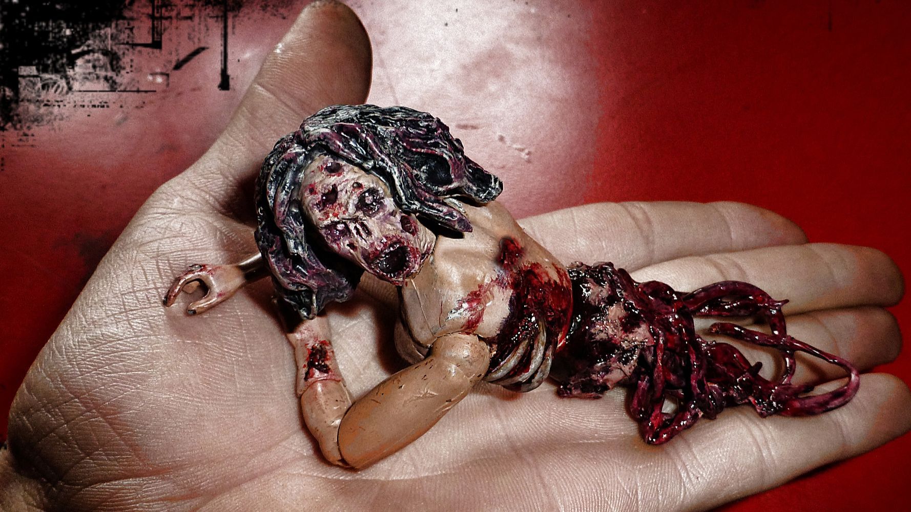 Madelman zombie creado por Óscar Tahoces